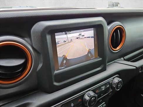 Used 2021 Jeep Gladiator Mojave w/ LED Lighting Group image 13