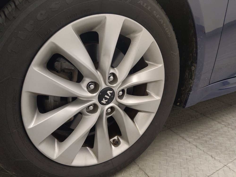 Used 2018 Kia Optima LX w/ 17" Alloy Wheels Package FWD image 31