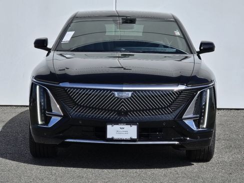 New 2026 Cadillac Lyriq Luxury AWD/4WD image 33