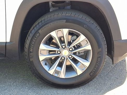 Used 2025 Chevrolet Equinox LT AWD/4WD image 27