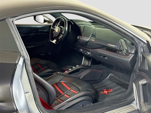 Used 2017 Ferrari 488 GTB image 26