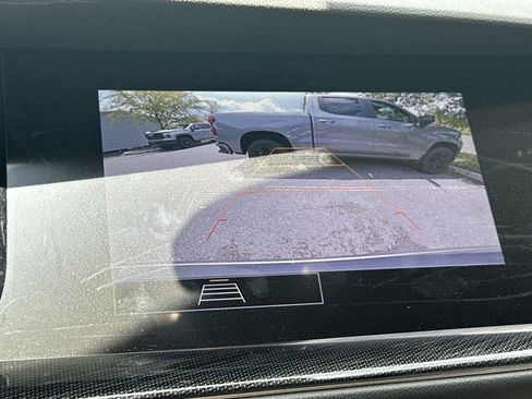 Certified 2023 Buick Envision Preferred FWD image 22