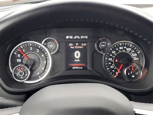 Used 2024 RAM 2500 Big Horn w/ Sport Appearance Package image 20