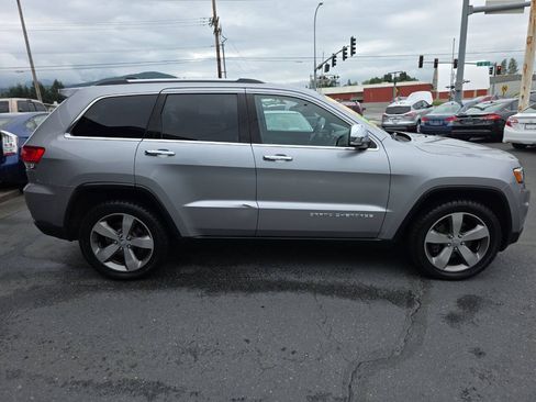 Used 2014 Jeep Grand Cherokee Limited w/ Luxury Group II AWD/4WD image 10