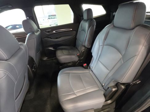 Used 2023 Buick Enclave Essence AWD/4WD image 27