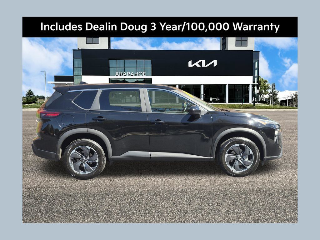 Used 2025 Nissan Rogue SV AWD/4WD image 1