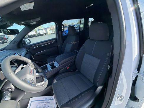 New 2026 GMC Acadia Elevation AWD/4WD image 17