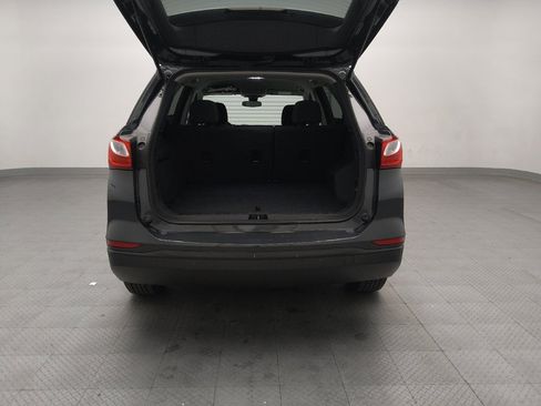 Used 2021 Chevrolet Equinox LS w/ LS Convenience Package image 29