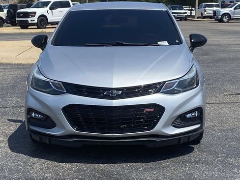 Used 2018 Chevrolet Cruze LT w/ Redline Edition FWD image 7