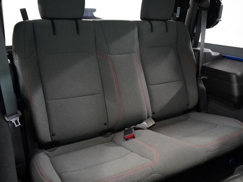 Used 2026 Jeep Wrangler Rubicon AWD/4WD image 16
