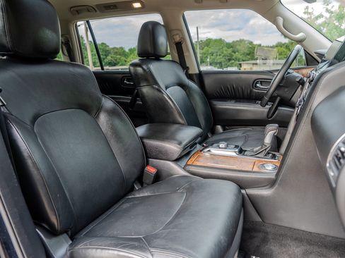 Used 2022 Nissan Armada SL w/ Captain's Chairs Package RWD image 32