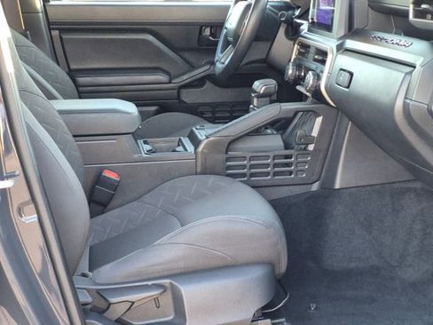 Used 2025 Toyota Tacoma SR image 19