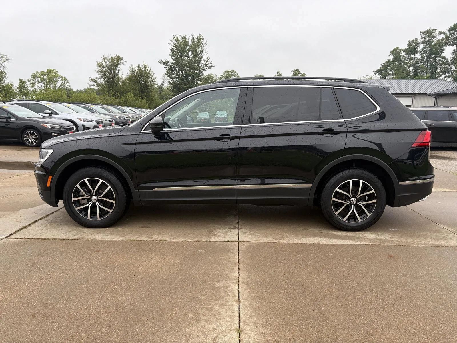 Used 2021 Volkswagen Tiguan S FWD image 5