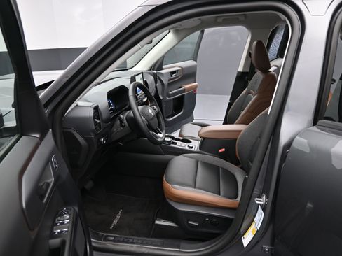 Used 2024 Ford Bronco Sport Outer Banks image 14