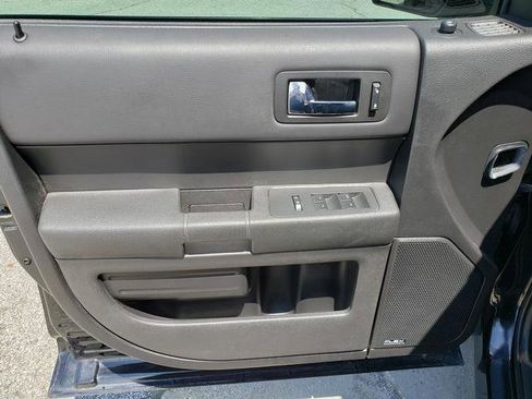 Used 2019 Ford Flex SE FWD image 11