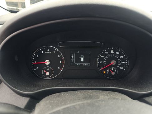 Used 2017 Kia Sorento FWD image 11