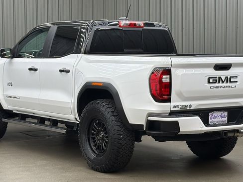 Used 2025 GMC Canyon Denali AWD/4WD image 3