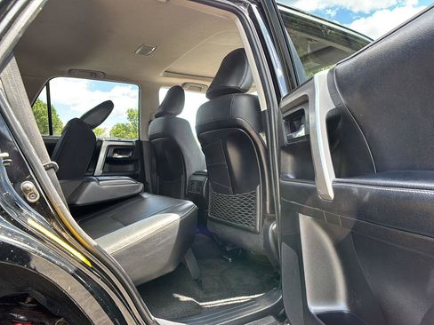 Used 2017 Toyota 4Runner Limited AWD/4WD image 18