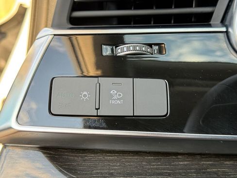 Used 2023 Audi Q7 2.0T Premium Plus w/ Premium Plus Package AWD/4WD image 22
