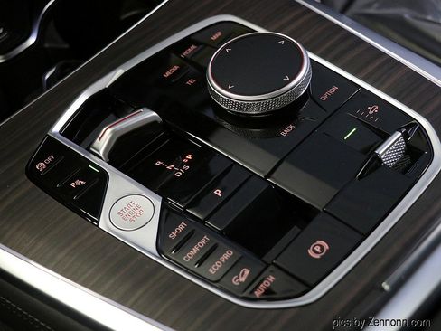 Used 2026 BMW X7 xDrive40i w/ Premium Package image 26