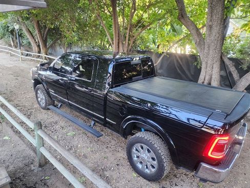 Used 2022 RAM 2500 Limited w/ Safety Group AWD/4WD image 6