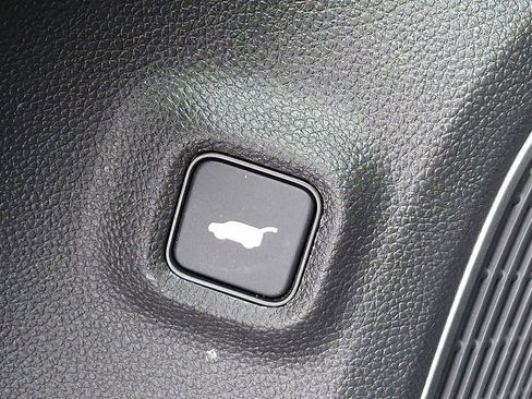 Certified 2024 Acura MDX SH-AWD w/ Technology Package image 28