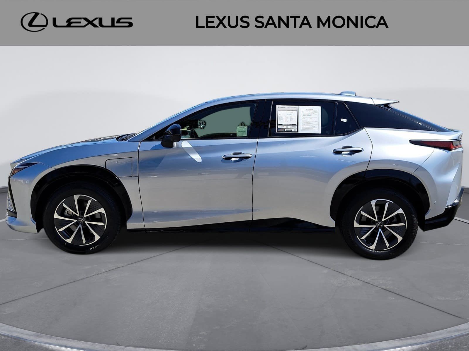 Used 2023 Lexus RZ 450e Premium w/ Technology Package AWD/4WD image 8