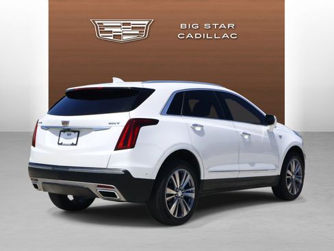 Used 2024 Cadillac XT5 Premium Luxury w/ Technology Package FWD image 5