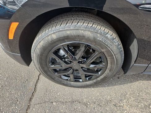 Used 2024 Chevrolet Equinox LT image 19