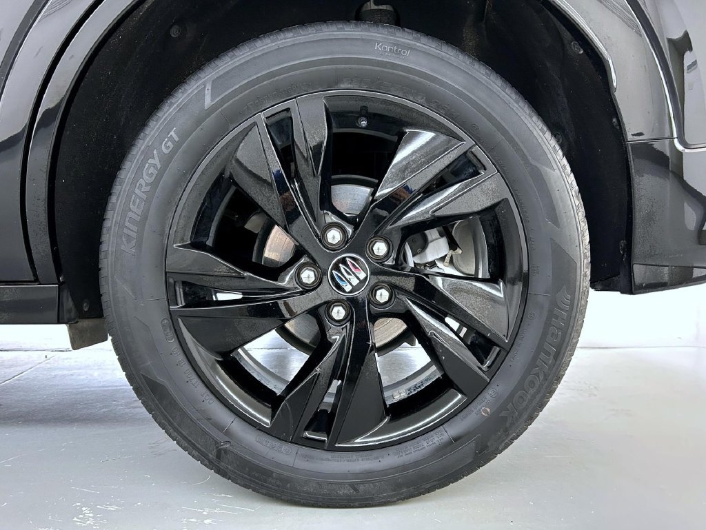 Certified 2024 Buick Encore GX Sport Touring AWD/4WD image 23
