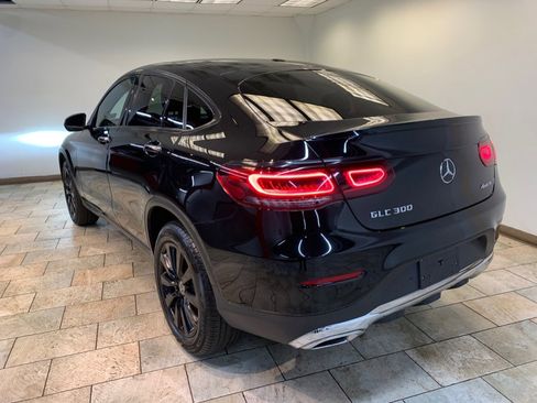 Used 2020 Mercedes-Benz GLC 300 4MATIC Coupe image 5