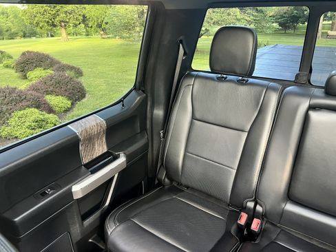 Used 2019 Ford F350 Lariat AWD/4WD image 17