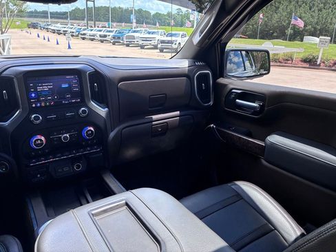 Used 2021 GMC Sierra 1500 Denali w/ Denali Ultimate Package AWD/4WD image 23