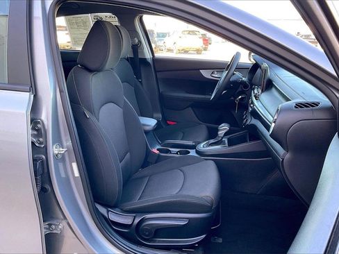 Certified 2024 Kia Forte LXS image 7