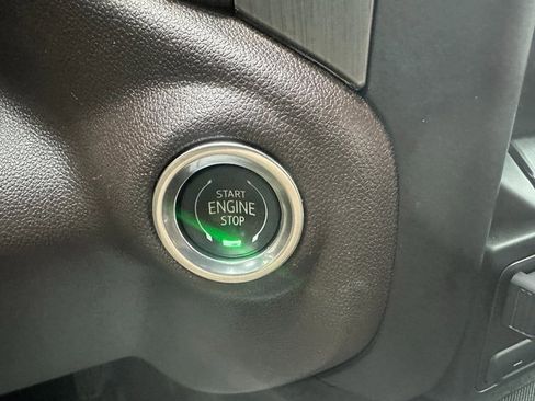 Used 2022 GMC Sierra 2500 Denali w/ Denali Black Diamond Edition image 49