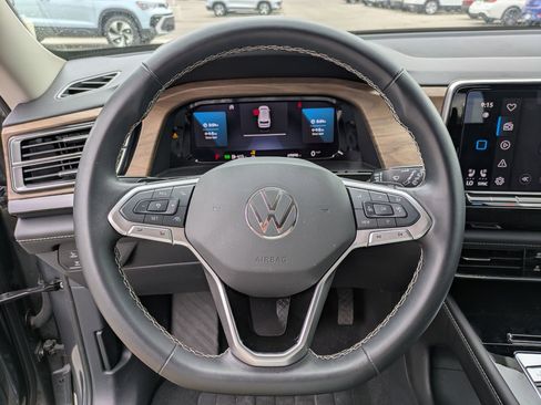 Certified 2025 Volkswagen Atlas SE AWD/4WD image 19