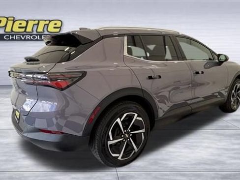 New 2026 Chevrolet Equinox EV LT FWD image 7