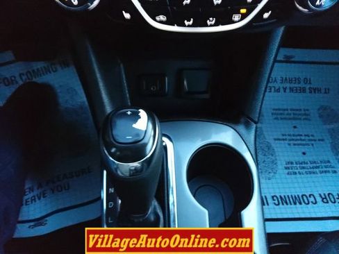 Used 2019 Chevrolet Cruze LT w/ LT Fleet Convenience Package image 38