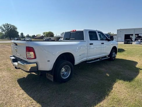 Used 2024 RAM 3500 Tradesman w/ Chrome Appearance Group AWD/4WD image 3