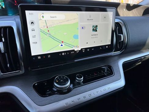 Used 2025 Ford Expedition Max Platinum image 27