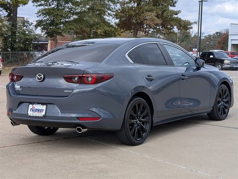 Used 2022 MAZDA MAZDA3 s image 4