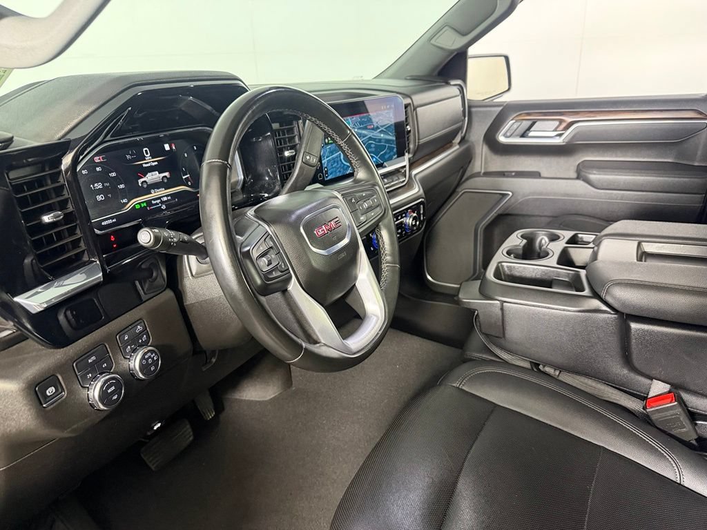 Used 2025 GMC Sierra 1500 SLT AWD/4WD image 15