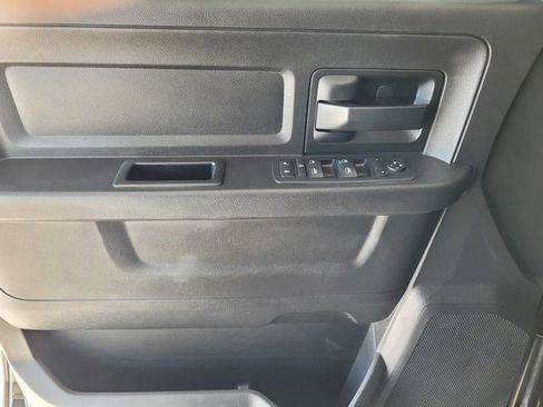 Used 2016 RAM 1500 Express image 18