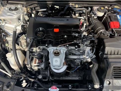 Used 2024 Honda Civic Sport image 19
