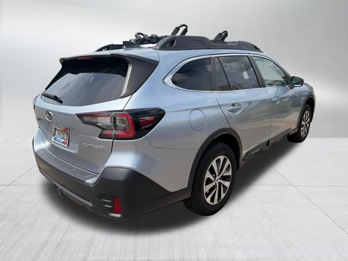 Used 2020 Subaru Outback Premium AWD/4WD image 6