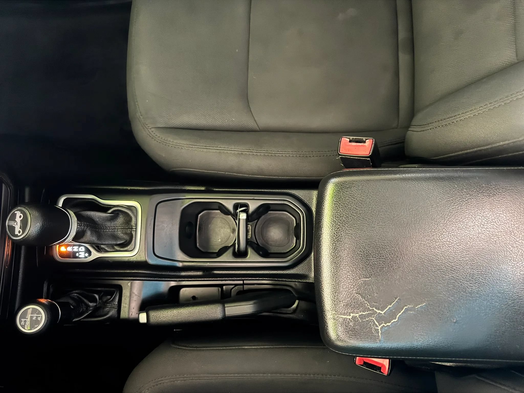Used 2018 Jeep Wrangler Unlimited Sport S AWD/4WD image 16