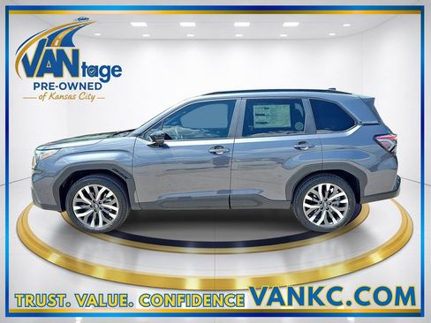 Used 2026 Subaru Forester Touring AWD/4WD image 10