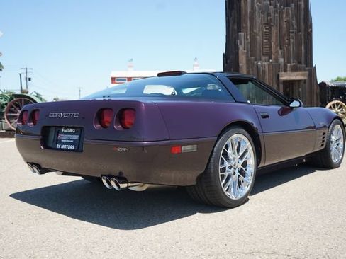 Used 1992 Chevrolet Corvette ZR-1 RWD image 10
