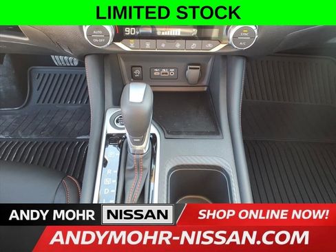 New 2025 Nissan Sentra SR w/ SR Premium Package FWD image 18