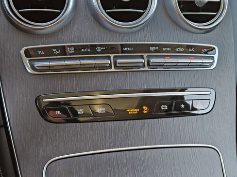 Certified 2021 Mercedes-Benz GLC 300 GLC 300 image 20